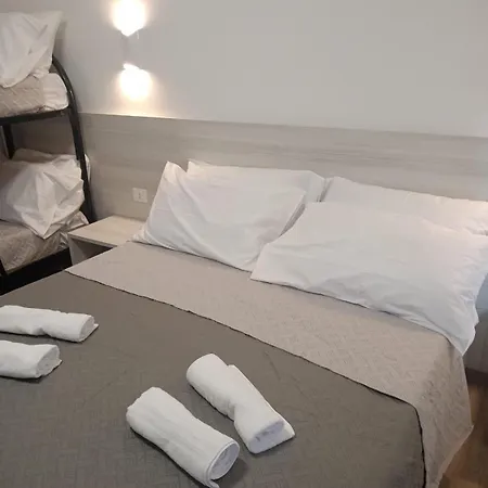 Bed End Breakfast Da Romina 住宿加早餐酒店