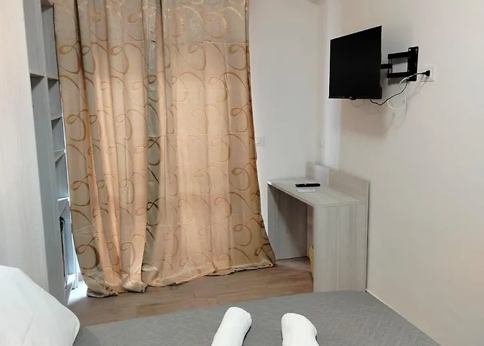 Bed End Breakfast Da Romina Bed and Breakfast 3*